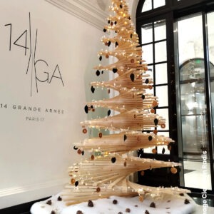 Sapin de Noël en bois Woody® 300 cm - le modulable au design icônique signé Marcel & Eugêne